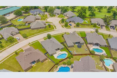 1010 Anna Circle, Granbury, TX 76048 - Photo 39