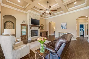1010 Anna Cir, Granbury, TX 76048 - Photo 11