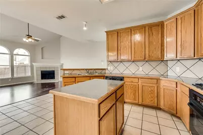 409 Knoll Park Court, McKinney, TX 75072 - Photo 9