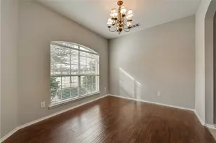 409 Knoll Park Ct, McKinney, TX 75072 - Photo 5