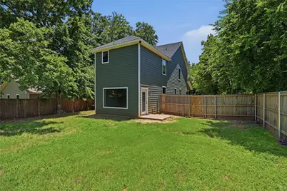 931 W Collins Street, Denison, TX 75020 - Photo 25