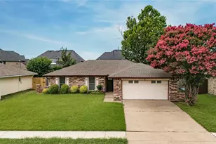 2713 Yale Dr, Rowlett, TX 75088 - Photo 1