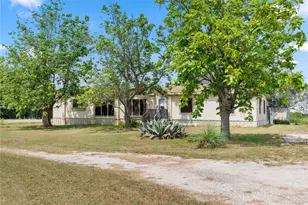 1413 Water Well Rd, Lorena, TX 76655 - Photo 5