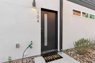 2202 N Carroll Ave, Dallas, TX 75204 - Photo 29