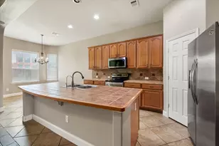 1008 Linden Dr, Burleson, TX 76028 - Photo 11