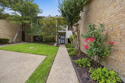 3702 Hulen Park Drive, Fort Worth, TX 76109 - Photo 3