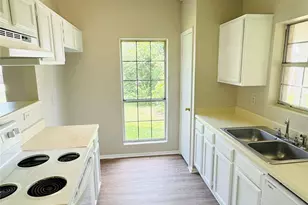 821 Colchester Dr, Mesquite, TX 75149 - Photo 3