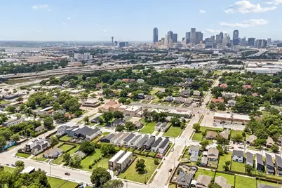2535 Pennsylvania Avenue, Dallas, TX 75215 - Photo 1