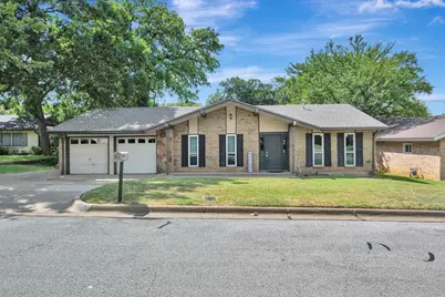 2727 Buffalo Drive, Arlington, TX 76013 - Photo 1