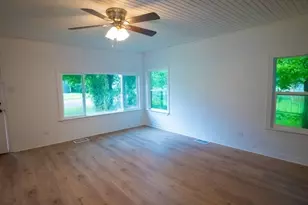 401 W Carolina St, Palestine, TX 75803 - Photo 15