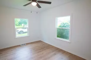 401 W Carolina St, Palestine, TX 75803 - Photo 21