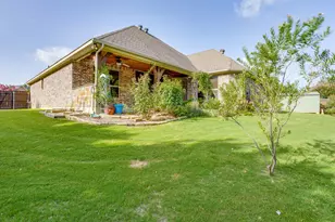 2946 Masters Ct N, Burleson, TX 76028 - Photo 37