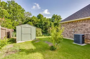 2946 Masters Ct N, Burleson, TX 76028 - Photo 39
