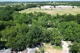 833 Carmela Ct, Cleburne, TX 76031 - Photo 3
