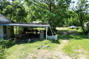 833 Carmela Ct, Cleburne, TX 76031 - Photo 9