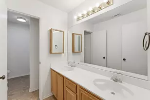 6003 Brookfall Dr, Arlington, TX 76018 - Photo 19