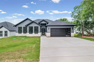 2714 Steepleridge Cir, Granbury, TX 76048 - Photo 1