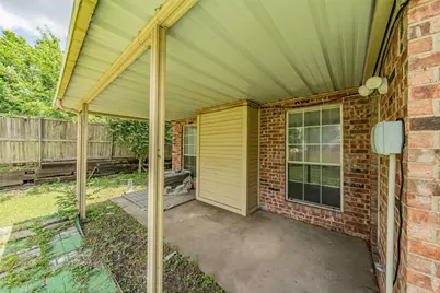 2325 Valley Falls Avenue, Mesquite, TX 75181 - Photo 9
