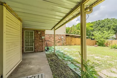 2325 Valley Falls Avenue, Mesquite, TX 75181 - Photo 7