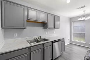 1516 S Rockwall Ave, Terrell, TX 75160 - Photo 11