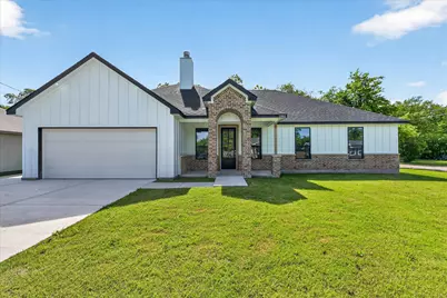 2902 Walnut Street, Greenville, TX 75401 - Photo 1