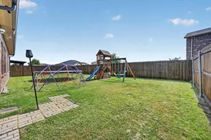 1332 Foxglove Ln, Burleson, TX 76028 - Photo 23