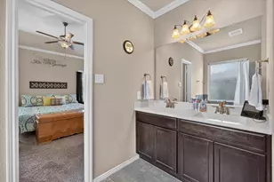 1332 Foxglove Ln, Burleson, TX 76028 - Photo 11
