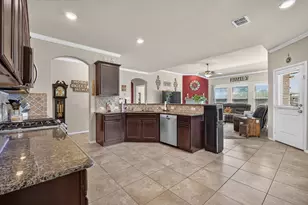 1332 Foxglove Ln, Burleson, TX 76028 - Photo 7