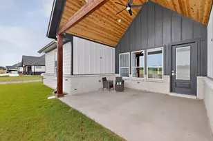 176 Co Rd 4615, Wolfe City, TX 75496 - Photo 35