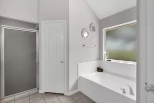 806 N Tejas Dr, Sanger, TX 76266 - Photo 17
