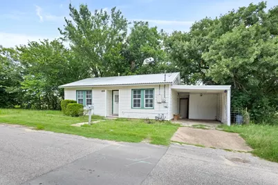 1141 W McNeill Street, Stephenville, TX 76401 - Photo 3