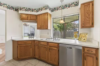 807 Blue Oak Drive, Lewisville, TX 75067 - Photo 11