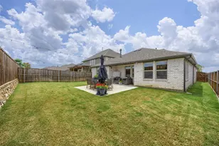2091 Creekbluff Cir, Lewisville, TX 75010 - Photo 23