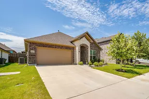 8225 Manx Pt, Godley, TX 76044 - Photo 3