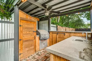 1015 N College St, McKinney, TX 75069 - Photo 21