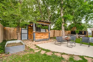 1015 N College St, McKinney, TX 75069 - Photo 23