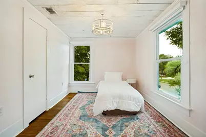 1015 N College Street, McKinney, TX 75069 - Photo 17