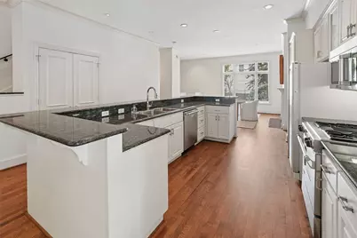 2611 Colby Street, Dallas, TX 75204 - Photo 9