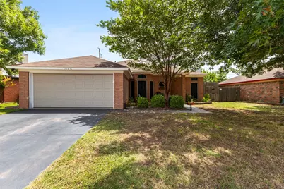 1006 Park Place Boulevard, Midlothian, TX 76065 - Photo 1