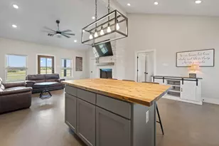 1031 Augustus Ct, Rio Vista, TX 76093 - Photo 7