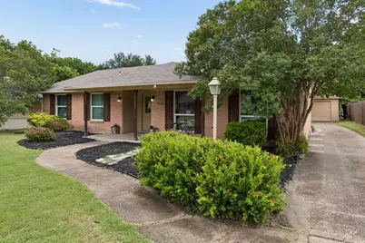 1239 Evergreen Drive, Richardson, TX 75080 - Photo 3