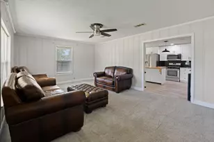 111 W Shelton St, Alvarado, TX 76009 - Photo 3