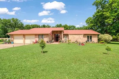 203 1st Street NW, Detroit, TX 75436 - Photo 1