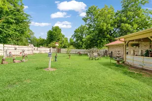 203 1st St NW, Detroit, TX 75436 - Photo 23