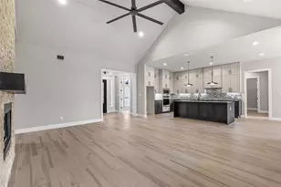 1064 Glenoaks Dr, Weatherford, TX 76088 - Photo 23