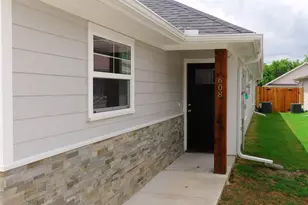 608 E College St, Sherman, TX 75090 - Photo 15