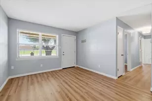 5909 Gayle Dr, Watauga, TX 76148 - Photo 5