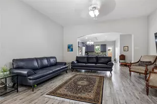 10121 Bridgewater Dr, McKinney, TX 75072 - Photo 7