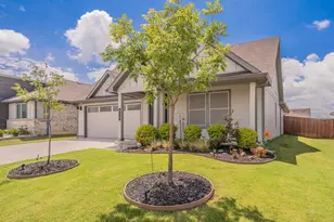 713 Breckenridge Pk Dr, Alvarado, TX 76009 - Photo 3