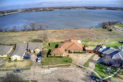 4804 Edgewater Drive, Rowlett, TX 75088 - Photo 1